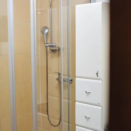 Viktoria - Viktoria 2 Apartmán