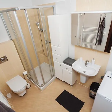 Apartmán Viktoria - Viktoria 2 *