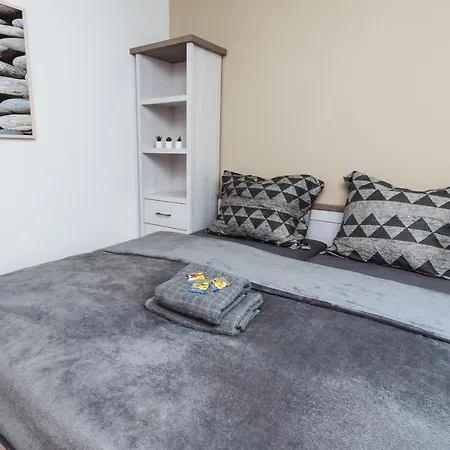 Viktoria - Viktoria 2 Apartmán *